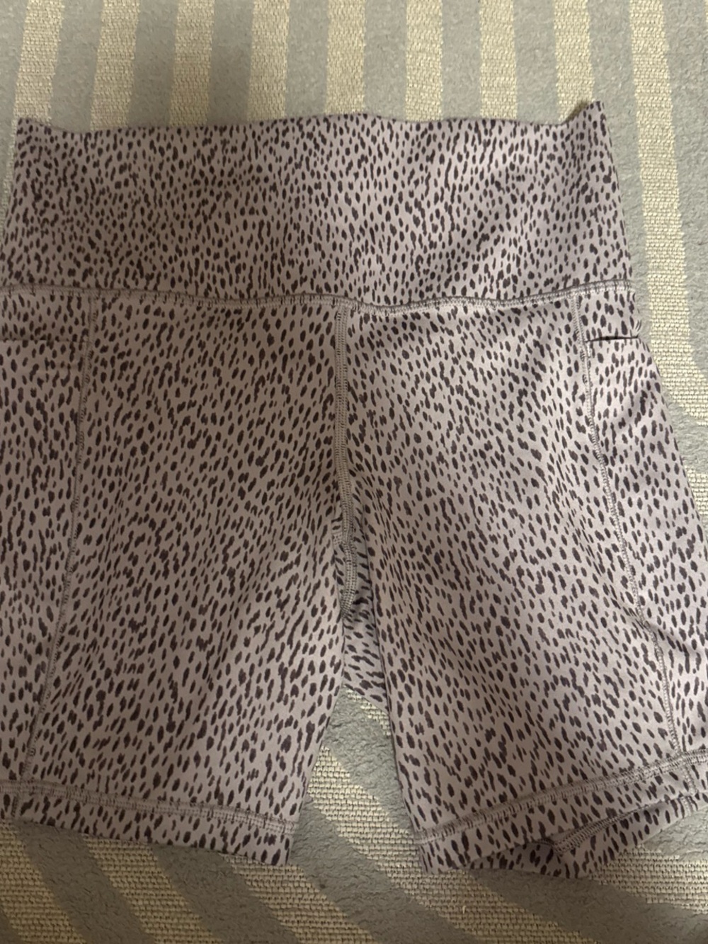 Athleta Women’s Grey Animal Print Active Shorts